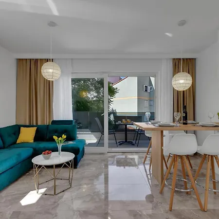 Apartment M&l
