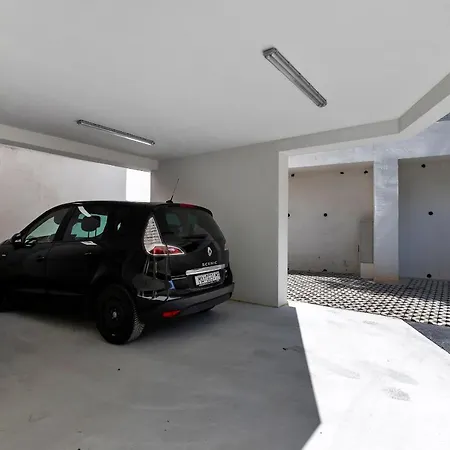 Apartment M&l